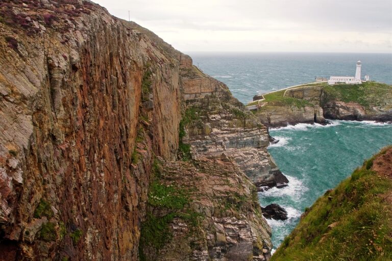 Travel Scams and How to Avoid Them